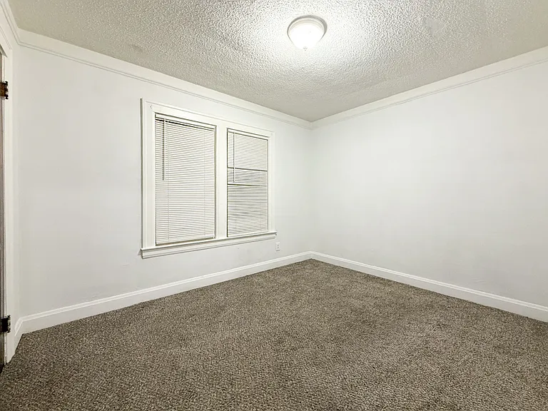 17214 Roselawn St #2 — Photo 24