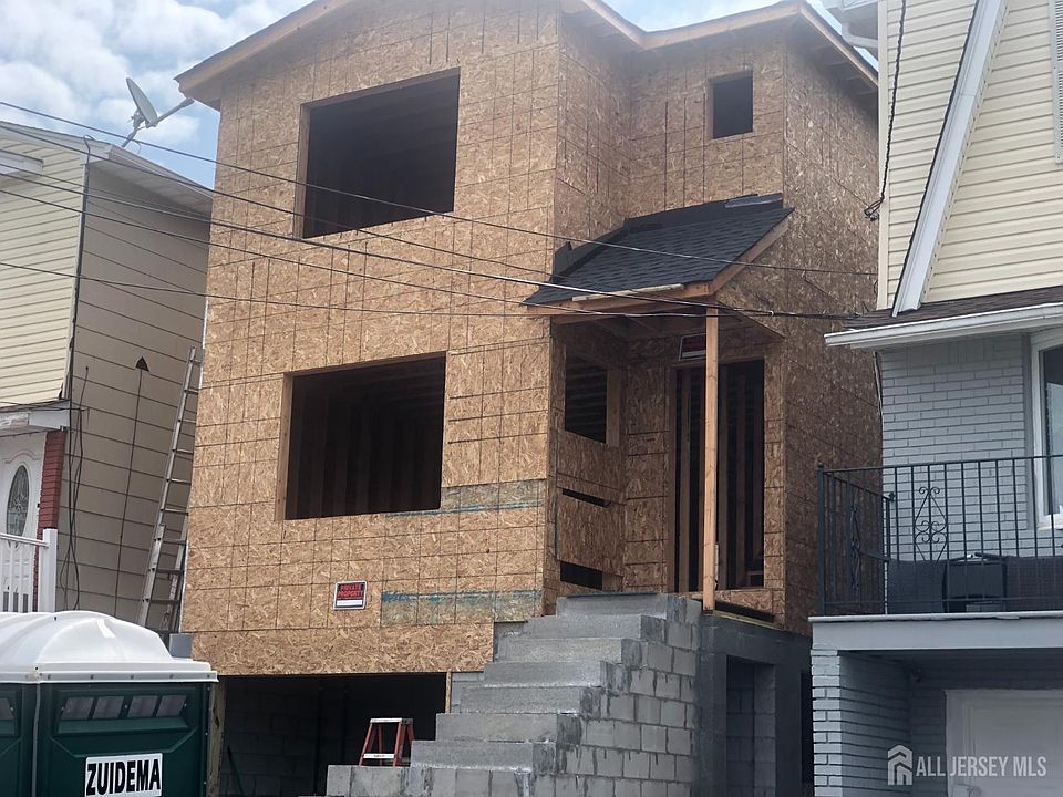 1st image of 113 Judy Dr