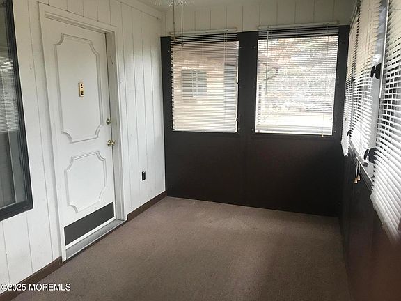 2nd image of 111 Amberly Dr Unit H