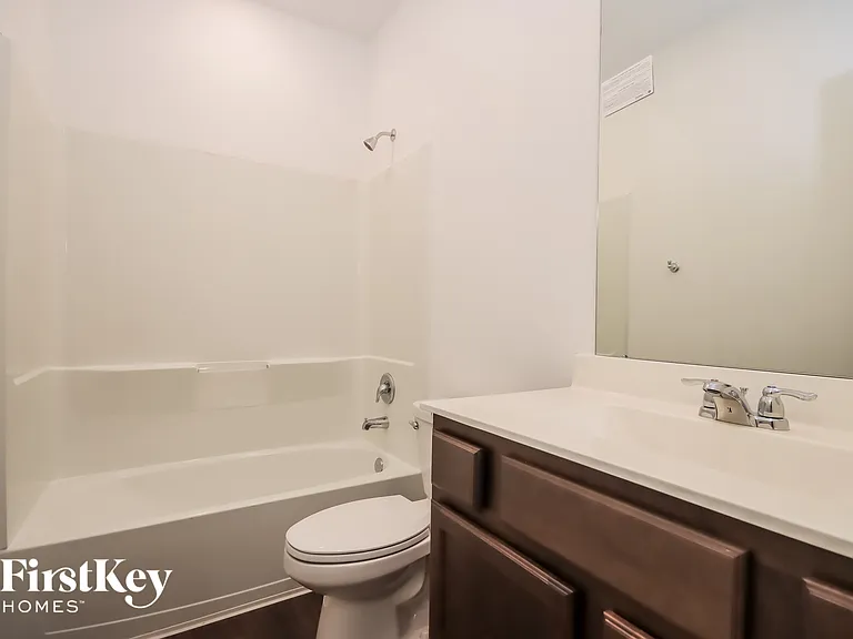 18909 Collina Way — Photo 12