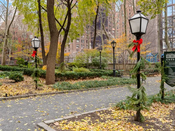 45 Tudor City Place 1514 image 11 of 11