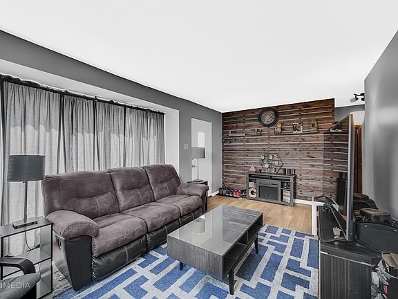 5th image of 11322 S Nashville Ave