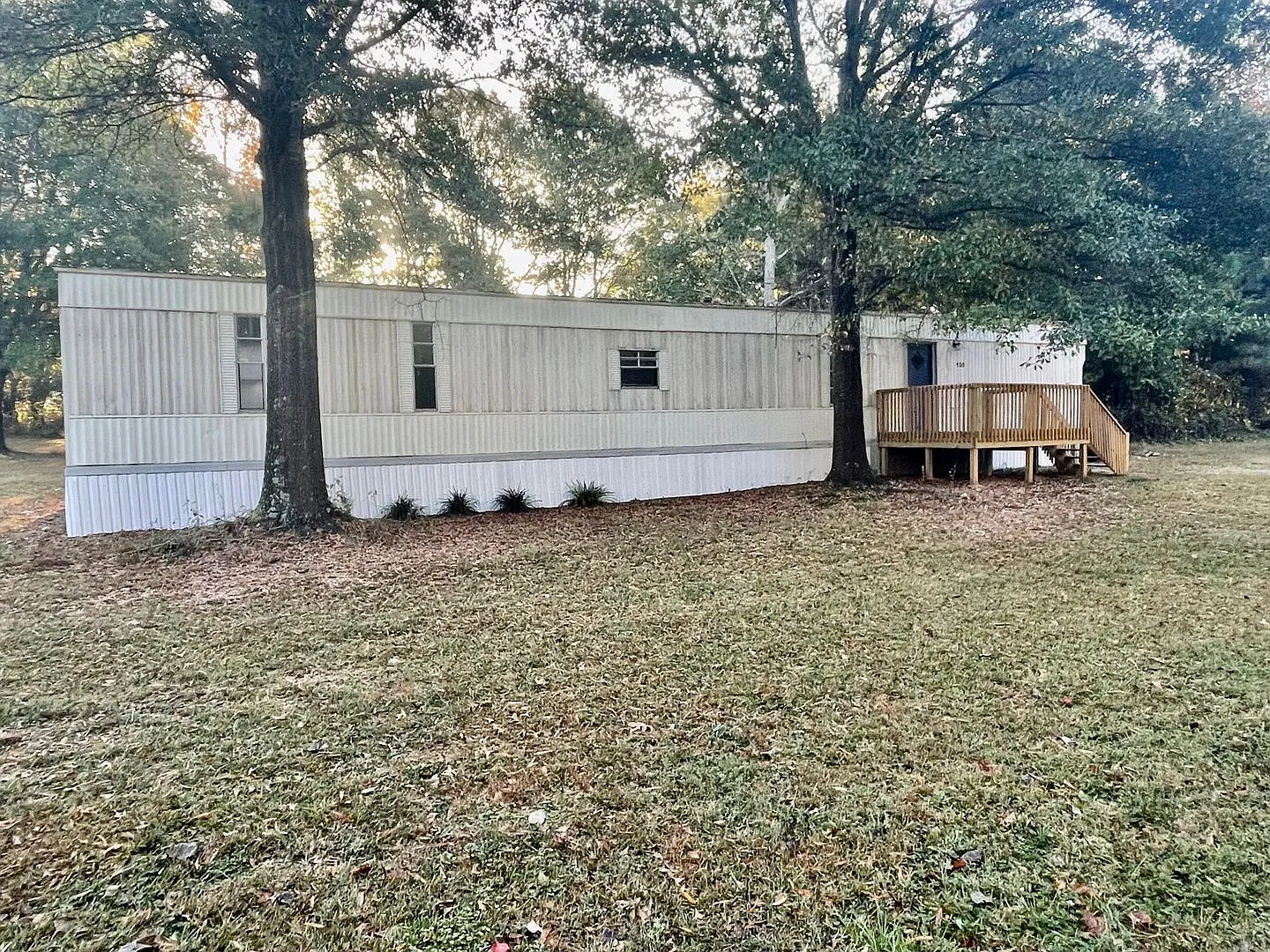 Adorable 2 bedroom 2 bath Trailer Home located in Dallas . Off Rachford Rd — Photo 3