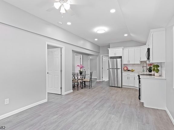 5th image of 116 Bucknell Trl