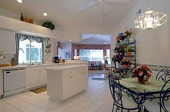 2nd image of 4865 Berkeley Dr