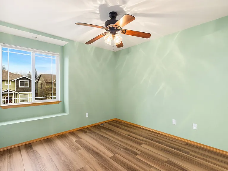 126 195th Pl SW — Photo 18