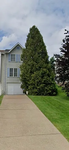 227 Hawthorne Dr #227 Photo 1