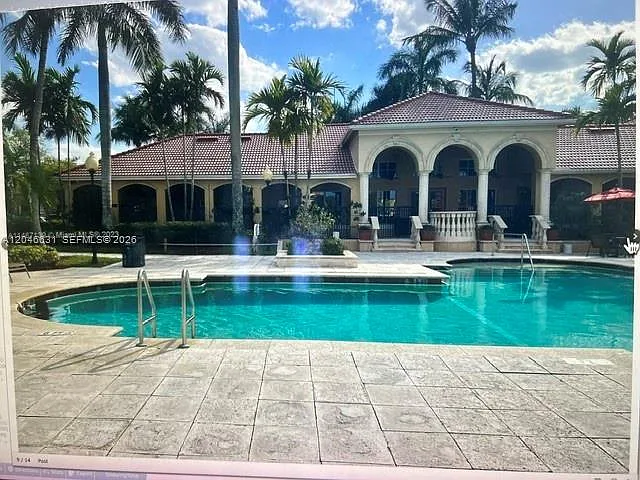 4190 San Marino Blvd #208