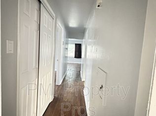 5917 N 70th St, Milwaukee, WI