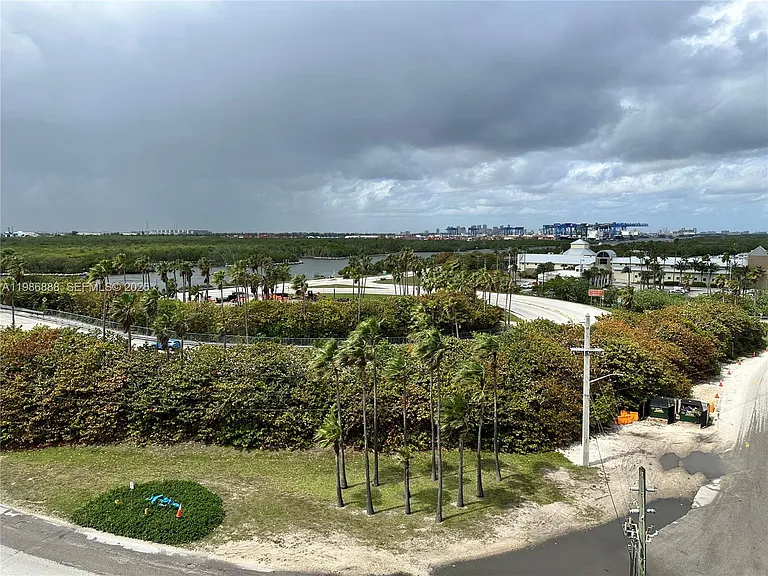 6051 N Ocean Dr #704 — Photo 27