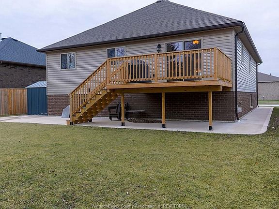 5th image of 373 Marla Cres