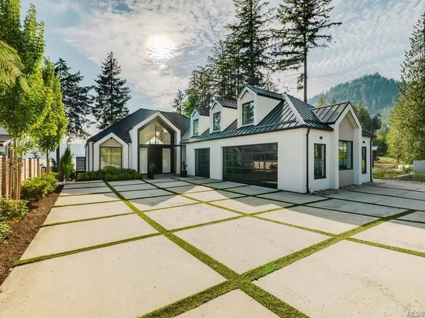 7380 Lakefront Dr, Cowichan Valley, BC V0R 2G1