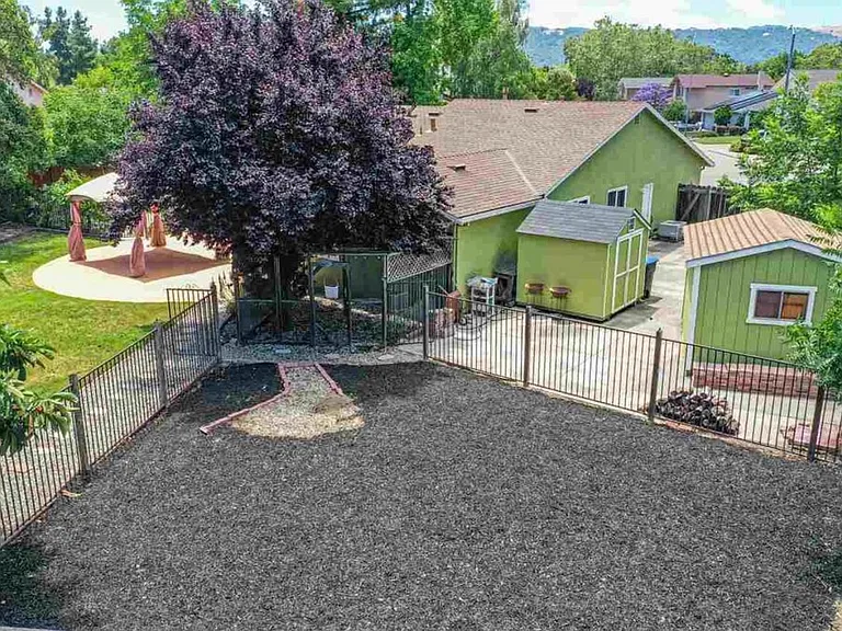 4120 Hazelhurst Ct — Photo 30