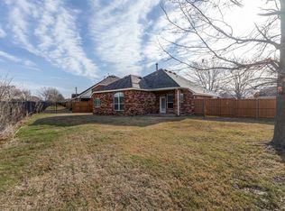 9421 Links Fairway Dr, Rowlett, TX