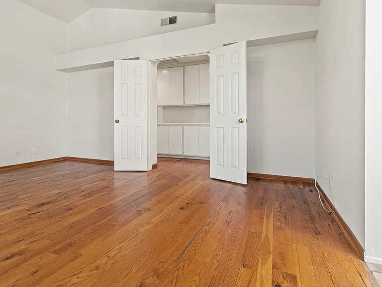 29346 Castle Rd — Photo 22