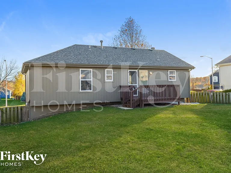 8810 NE 116th St — Photo 15