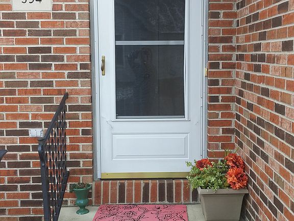 2nd image of 354 Stonegate Ave