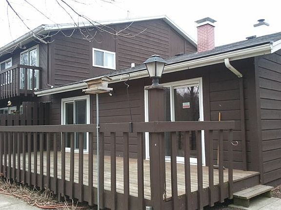 2nd image of 2512 Cross Creek Dr APT A