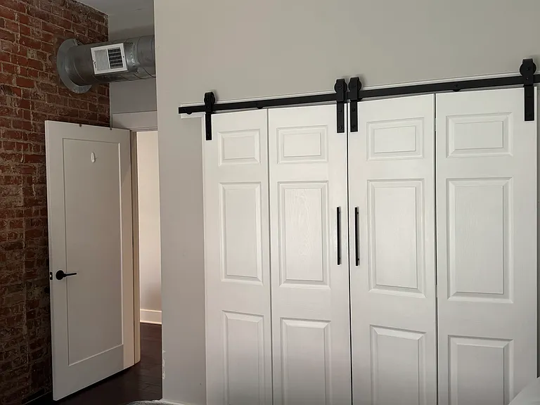 1501 Vine St #304 — Photo 35
