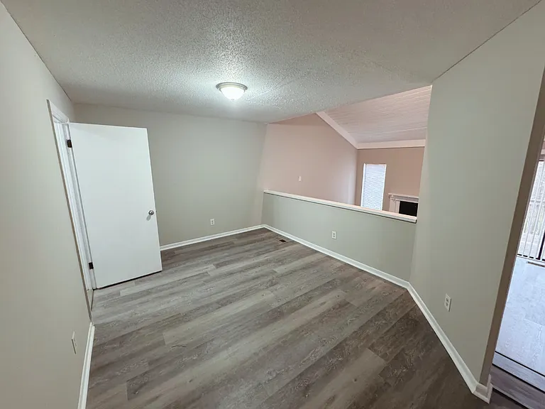 2525 Terrace Trl — Photo 2