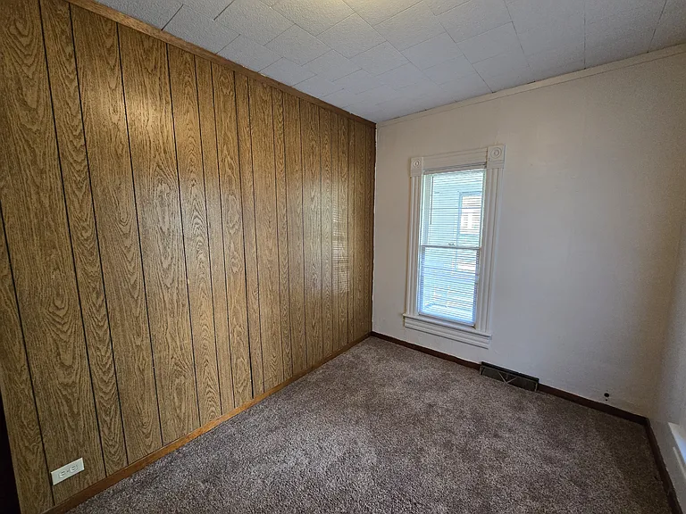 307 Riehl St — Photo 7