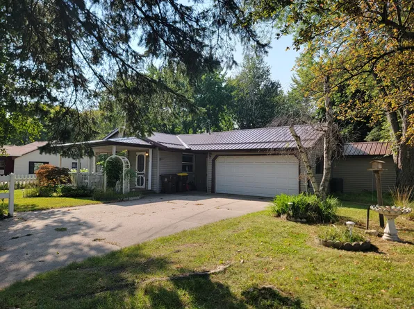 413 Brown St, Saint Louis, MI 48880