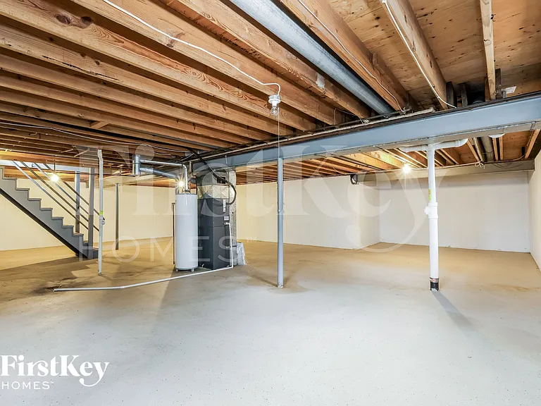 2240 Spoonwood Ln — Photo 12