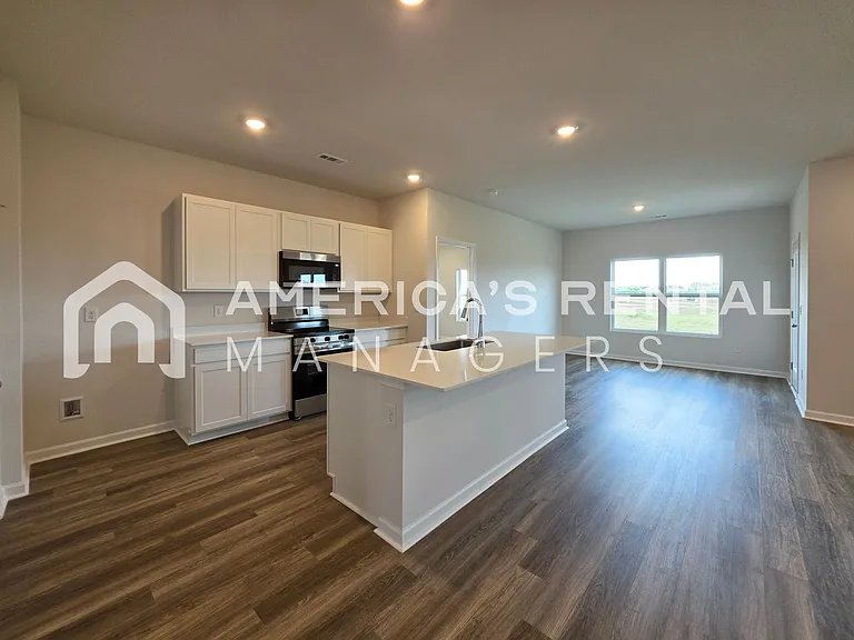 181 Keller Dr — Photo 26