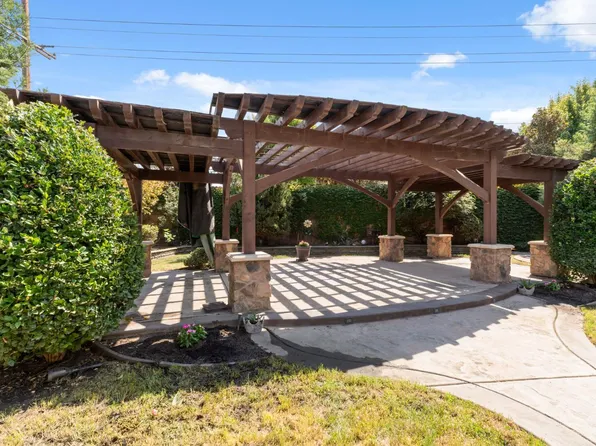 2667 W Payson Ave, Visalia, CA 93291