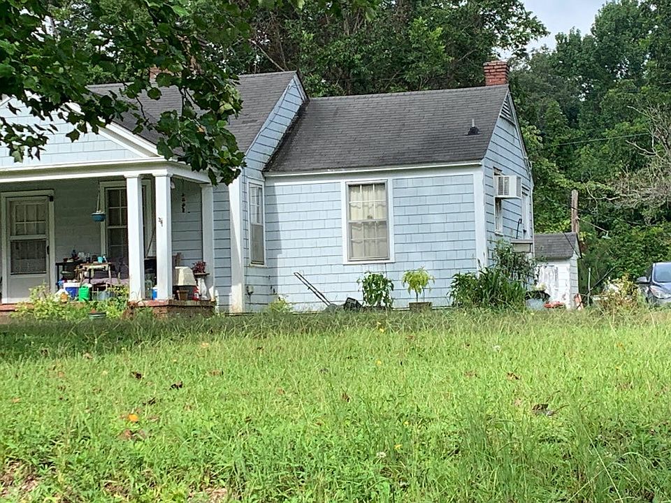 2nd image of 5478 Rosemary Rd