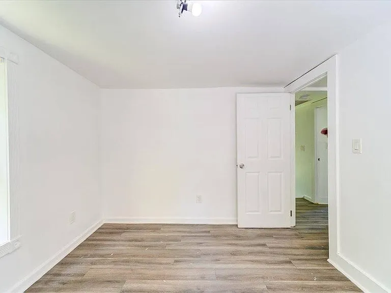 629 South Rd — Photo 22