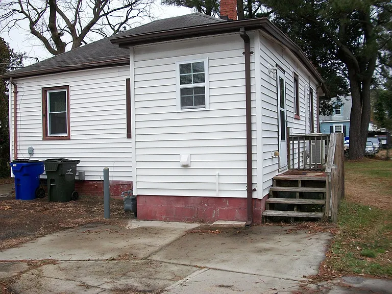 Exterior Back