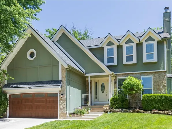 17501 W 113th St, Olathe, KS 66061