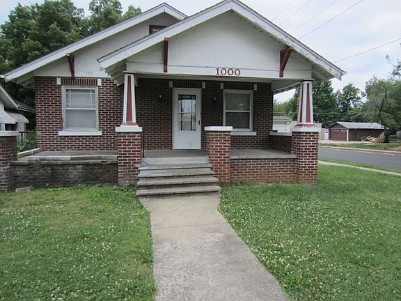 1000 Delmar Front Yard