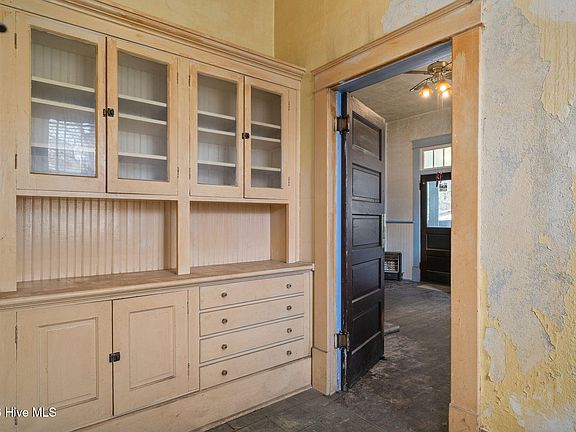 12th image of this home