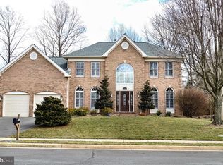 1531 Thurber St, Herndon, VA 20170