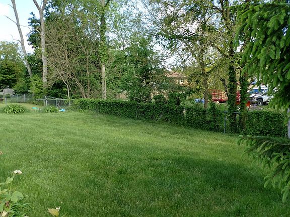 3rd image of 849 Diane St SE