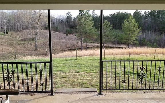 3rd image of 2060 Hargis Rd