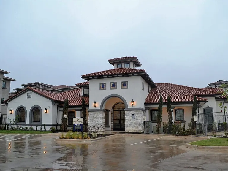 Majestic Ranch Apartment Homes — Photo 18