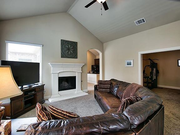 4th image of 1308 Lauren Creek Lane
