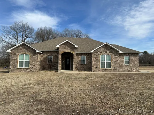 207 W Zachry Ln, Stigler, OK 74462