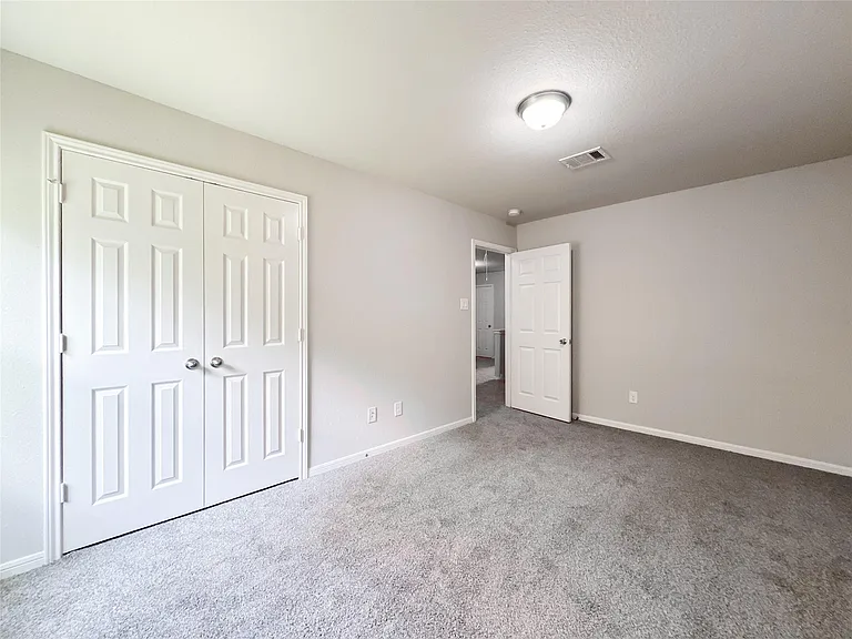 105 Camelot Place Ct — Photo 26