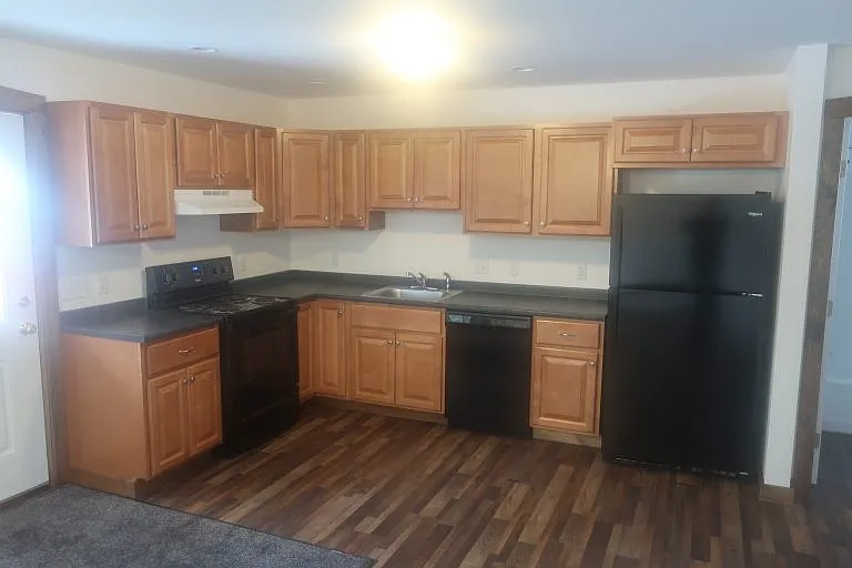 2 bed, 800 sqft, $1,650 — Photo 2