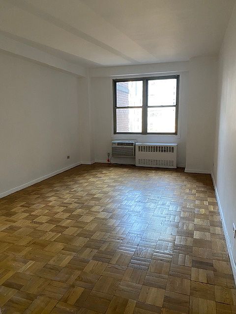 1st image of 350 E 52nd St APT 3K