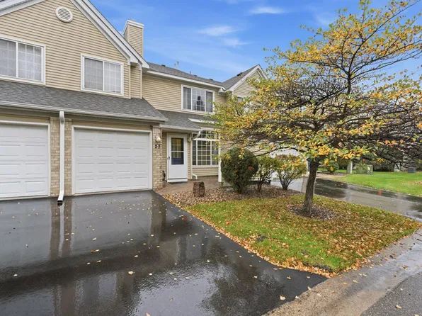 2255 Ranchview Ln N Unit 23, Plymouth, MN 55447