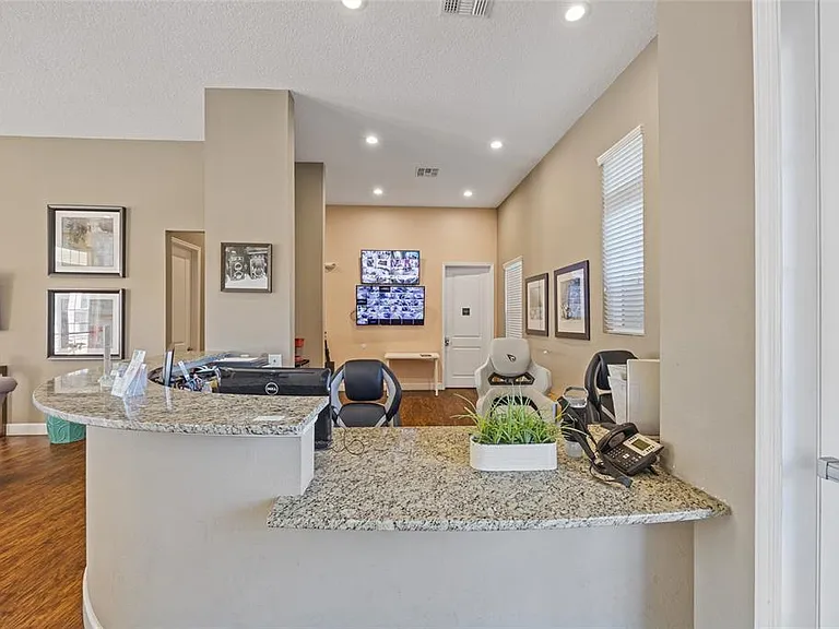 8945 Shine Dr — Photo 14