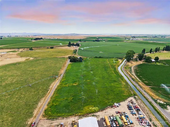 18518 Road 8.5 SE, Warden, WA 98857