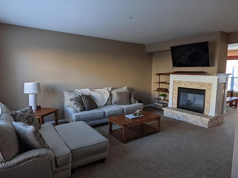 Living Room, 2-way Gas Fireplace