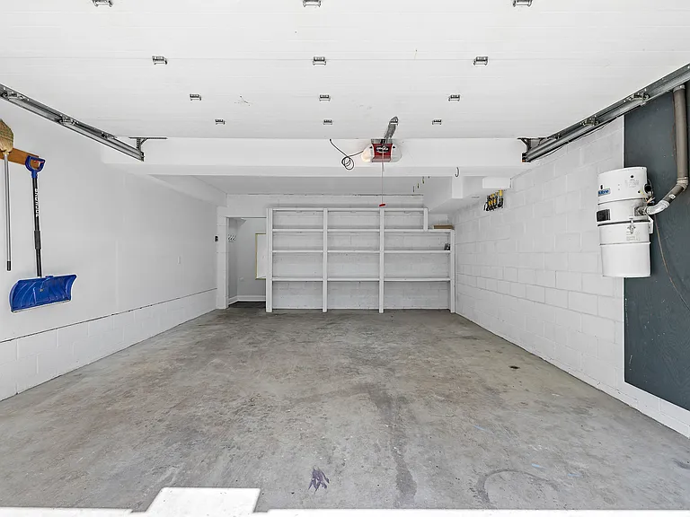 7 Edgewood St #B — Photo 37