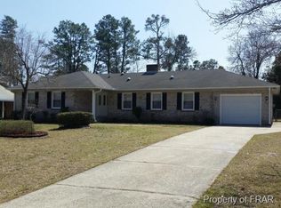 518 Dandridge Dr, Fayetteville, NC 28303